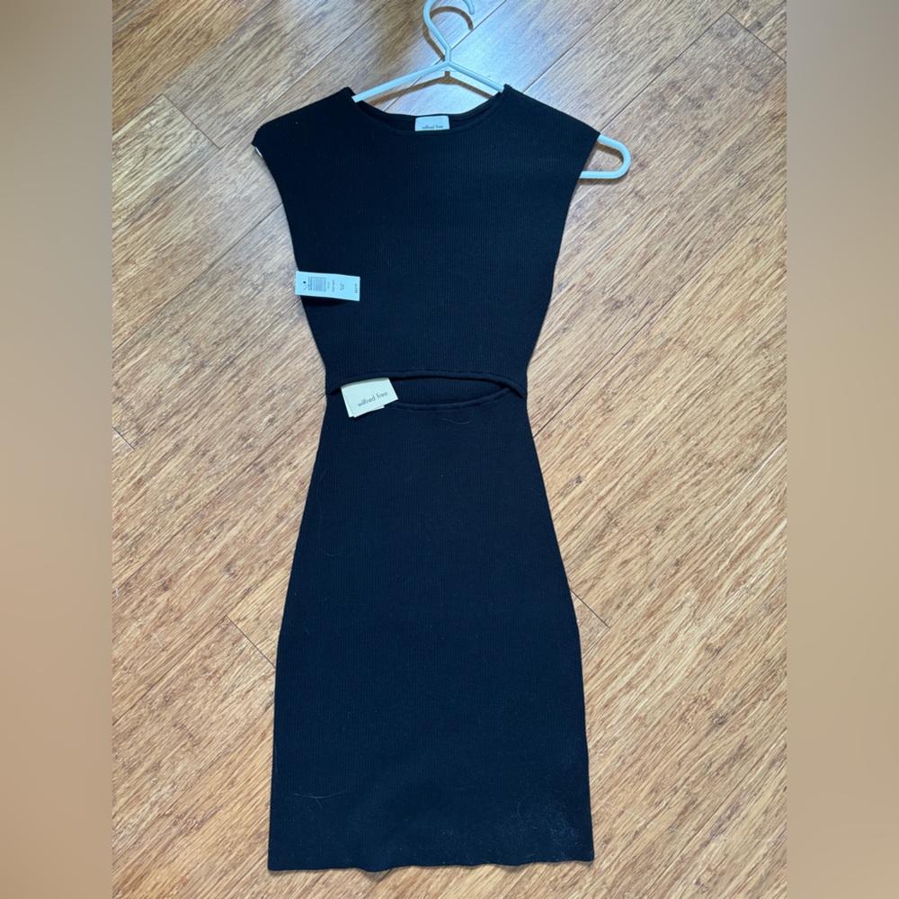 BNWT Aritzia Body Con cut out sleeveless Dress